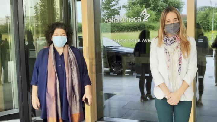 Vizzotti y Nicolini se reúnen en el Reino Unido con científicos de AstraZeneca y Oxford