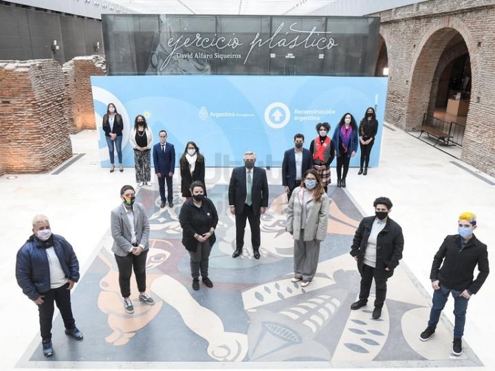 DNI no binarios: Estados Unidos aclaró que habrá que elegir un género para entrar al país, pero promete sumar opciones en el futuro