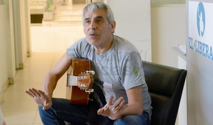 Extorsionaron a ''Peteco'' Carabajal con supuesto chat sexual con menor y llegó a pagar $100.000