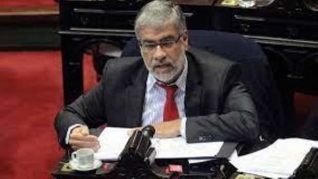 Feletti amenaza con aplicar la ley de abastecimiento si no se llega a un acuerdo para congelar precios