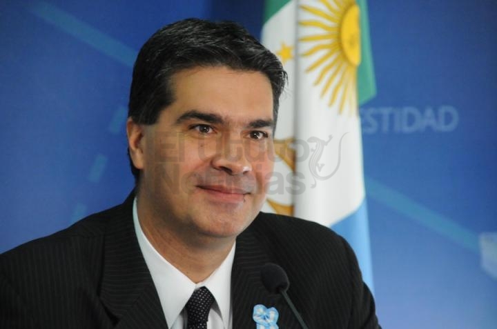 Jorge Capitanich: “Hay que regular los medios, la gente piensa lo que proponen los periodistas”