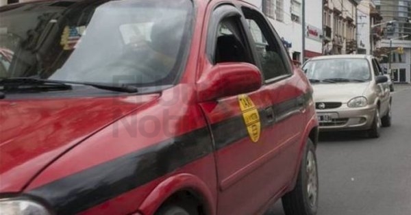 Peón de taxi imputado por administración fraudulenta