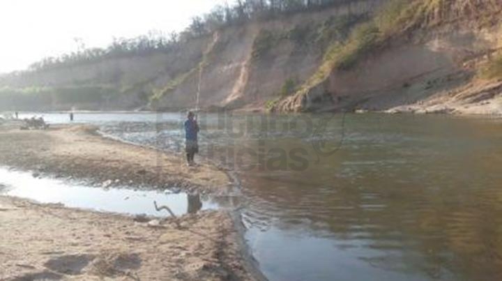 Operativo de búsqueda de un pescador en el río Bermejo