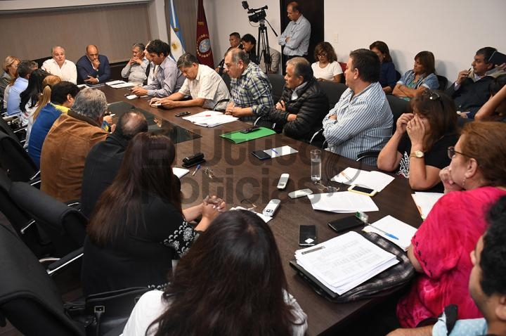 El Gobierno continuara el miercoles negociaciones con los gremios Docentes