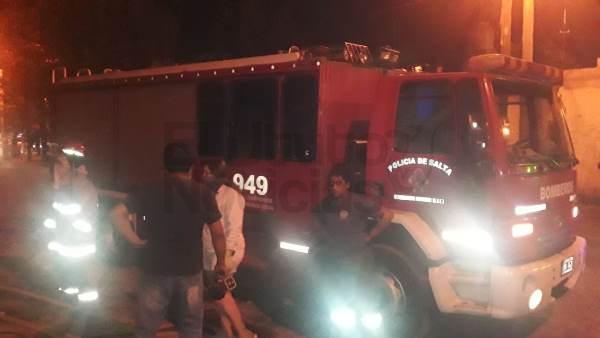 Por una vela encendida se incendió una vivienda en B° Leopoldo Lugones