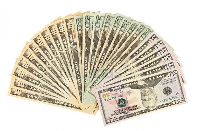 Todos los ojos en el dólar: reabre el mercado tras el endurecimiento del cepo