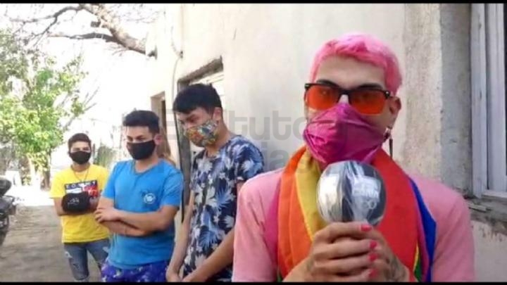 Hicieron fiesta clandestina, luego denunciaron a la policía por discriminación