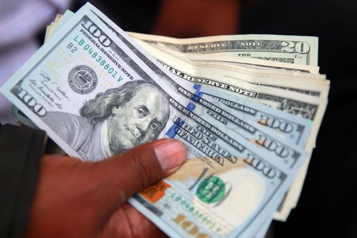 Los empleados que cobran por ATP no podrán comprar los 200 dólares mensuales