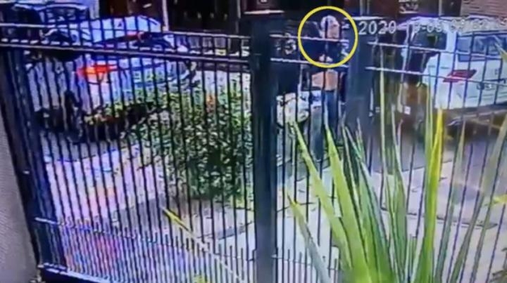 El impactante video del secuestro de un médico en la puerta de su casa de Haedo
