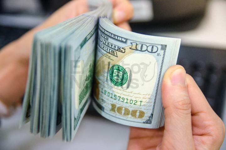 Dólar blue a $167. Cómo impacta la brecha cambiaria en los precios y en el comercio