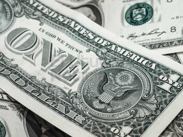 Con fuerte volatilidad, el dólar CCL cae y cotiza por debajo de los $170