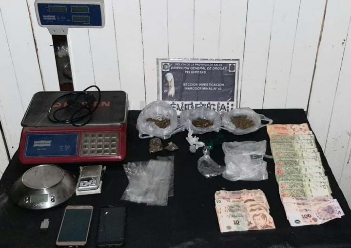 La policía detuvo a cuatro personas por infracción a la ley de estupefaciente