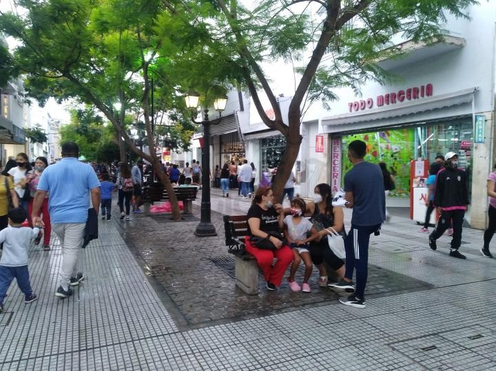 En Salta la Curva ascendente registra 6 Fallecimientos y 131 nuevos casos de Covid 19.