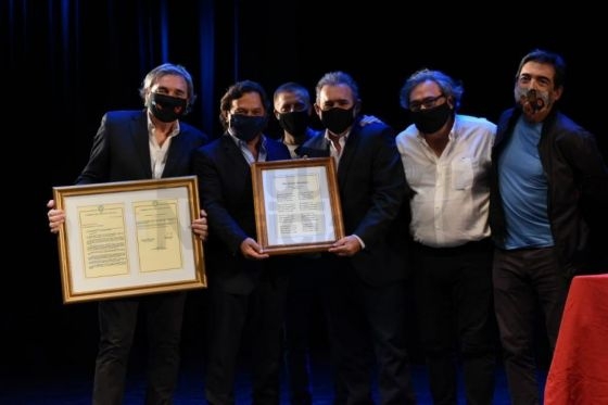 Sáenz participó del homenaje al Chalchalero Juan Carlos Saravia