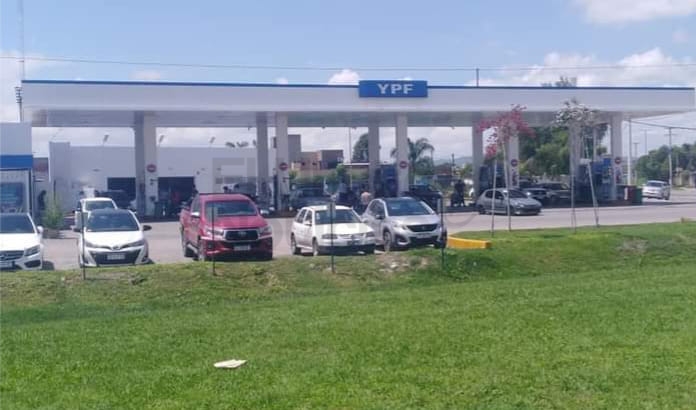 Aumentó el precio del combustible superando en Salta los $ 100 el Litro de Nafta.