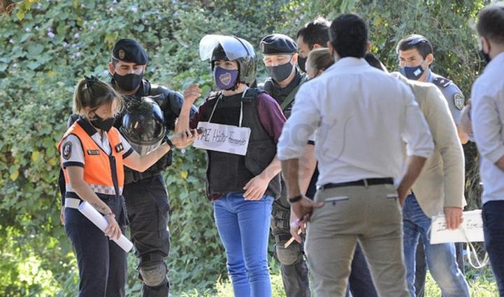 Mató al primo dándole con un bloque en la cabeza porque amenazó con tirarle el vino