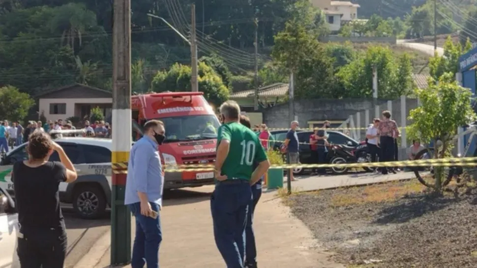 Horror en Brasil: se metió en jardín de infantes y masacró a cuchilladas a tres nenes y a una maestra
