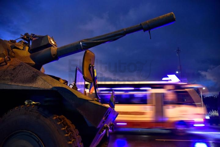 30 civiles y al menos 16 policías heridos tras protestas en la madrugada en Bogotá