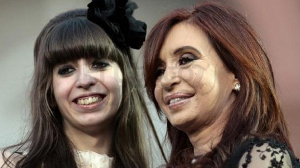 Florencia Kirchner está internada en el Sanatorio Otamendi